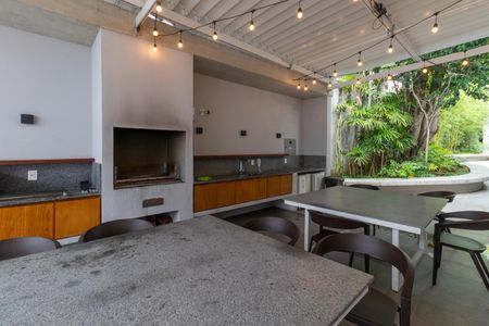 Apartamento para alugar com 67m², 2 quartos e 1 vagaÁrea comum - Churrasqueira