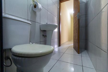 Casa de condomínio para alugar com 60m², 2 quartos e sem vagaBanheiro