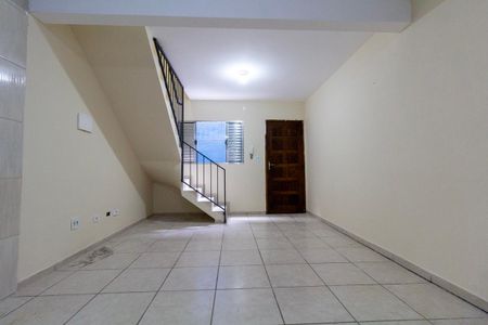 Casa de condomínio para alugar com 60m², 2 quartos e sem vagaSala e Cozinha
