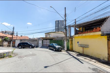 Casa para alugar com 59m², 2 quartos e sem vaga Casa para alugar com 59m², 2 quartos e sem vagaFachada