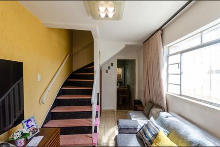 Casa para alugar com 59m², 2 quartos e sem vaga Casa para alugar com 59m², 2 quartos e sem vagaSala