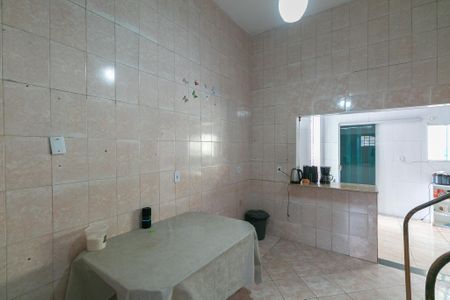 Casa para alugar com 95m², 3 quartos e sem vaga