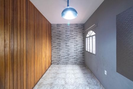 Casa para alugar com 346m², 3 quartos e 3 vagas Casa para alugar com 346m², 3 quartos e 3 vagasSala Casa 2