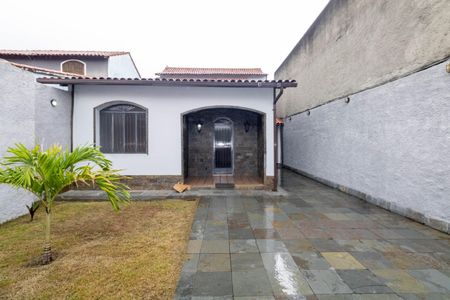 Casa para alugar com 346m², 3 quartos e 3 vagas Casa para alugar com 346m², 3 quartos e 3 vagasÁrea externa Casa 1