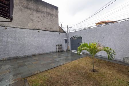 Casa para alugar com 346m², 3 quartos e 3 vagas Casa para alugar com 346m², 3 quartos e 3 vagasÁrea externa Casa 1