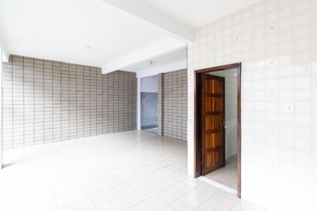 Casa para alugar com 346m², 3 quartos e 3 vagas Casa para alugar com 346m², 3 quartos e 3 vagasÁrea externa Casa 1