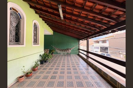 Casa à venda com 248m², 3 quartos e 3 vagasVaranda