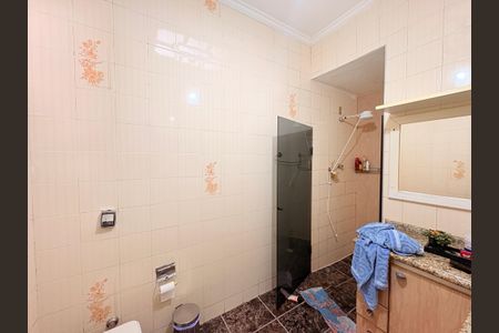 Casa à venda com 248m², 3 quartos e 3 vagasBanheiro da Suíte