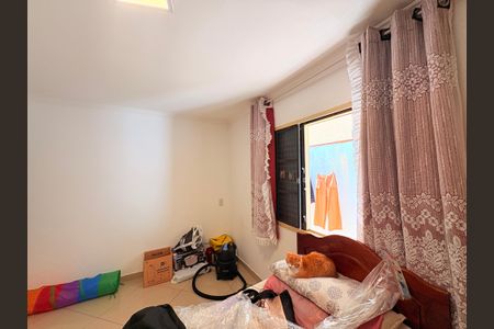 Casa à venda com 248m², 3 quartos e 3 vagasQuarto 2