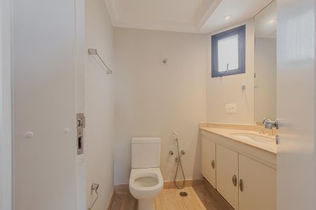 Apartamento para alugar com 645m², 3 quartos e 3 vagasBanheiro da Suíte