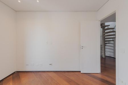 Apartamento para alugar com 645m², 3 quartos e 3 vagasQuarto