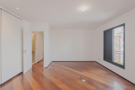 Apartamento para alugar com 645m², 3 quartos e 3 vagasSuíte 2