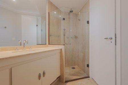 Apartamento para alugar com 645m², 3 quartos e 3 vagasBanheiro da Suíte