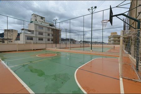 Apartamento à venda com 75m², 2 quartos e 2 vagas Apartamento à venda com 75m², 2 quartos e 2 vagasÁrea comum - Quadra