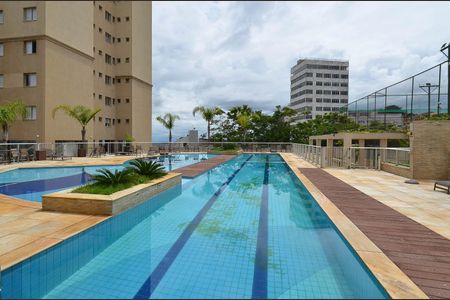 Apartamento à venda com 75m², 2 quartos e 2 vagas Apartamento à venda com 75m², 2 quartos e 2 vagasÁrea comum - Piscina