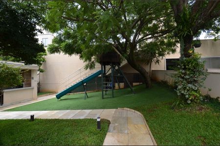 Apartamento à venda com 75m², 2 quartos e 2 vagas Apartamento à venda com 75m², 2 quartos e 2 vagasÁrea comum - Playground