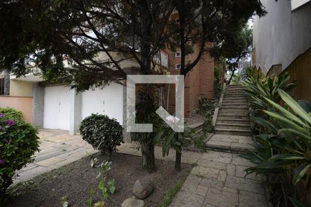 Casa para alugar com 412m², 3 quartos e 4 vagas Casa para alugar com 412m², 3 quartos e 4 vagasÁrea Externa