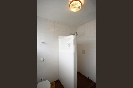 Casa para alugar com 412m², 3 quartos e 4 vagas Casa para alugar com 412m², 3 quartos e 4 vagasBanheiro de Serviço