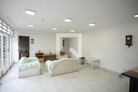 Casa para alugar com 412m², 3 quartos e 4 vagas Casa para alugar com 412m², 3 quartos e 4 vagasÁrea comum Salão