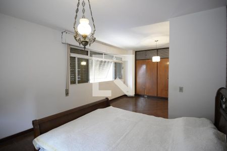 Casa para alugar com 412m², 3 quartos e 4 vagas Casa para alugar com 412m², 3 quartos e 4 vagasSuíte Master