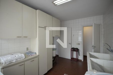 Casa para alugar com 412m², 3 quartos e 4 vagas Casa para alugar com 412m², 3 quartos e 4 vagasÁrea de Serviço