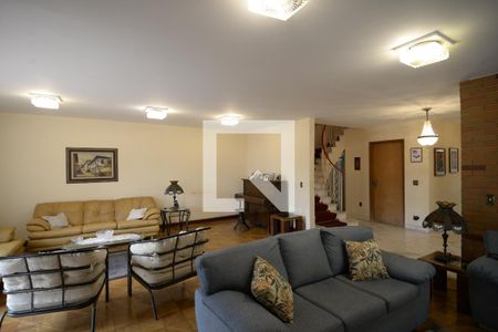 Casa para alugar com 412m², 3 quartos e 4 vagas Casa para alugar com 412m², 3 quartos e 4 vagasSala