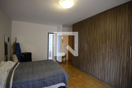 Casa para alugar com 412m², 3 quartos e 4 vagas Casa para alugar com 412m², 3 quartos e 4 vagasQuarto