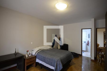 Casa para alugar com 412m², 3 quartos e 4 vagas Casa para alugar com 412m², 3 quartos e 4 vagasQuarto