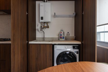 Lavanderia de kitnet/studio para alugar com 2 quartos, 69m² em Campo Belo, São Paulo