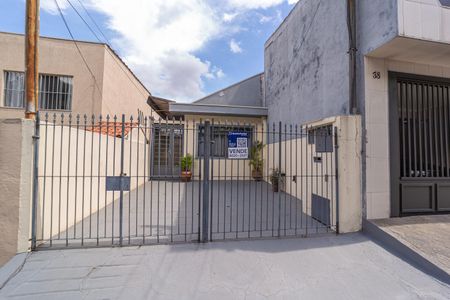 Casa à venda com 300m², 4 quartos e 2 vagasFachada