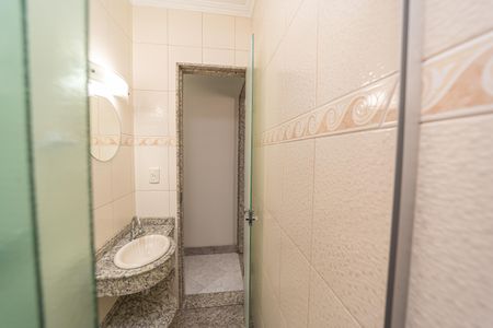 Casa à venda com 300m², 4 quartos e 2 vagasBanheiro 1