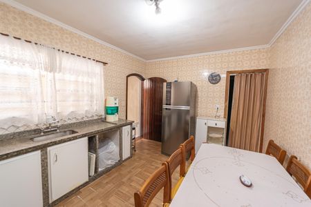 Casa à venda com 300m², 4 quartos e 2 vagasCozinha