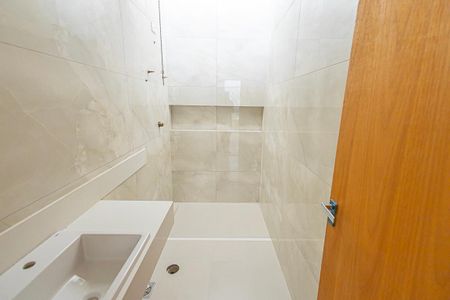 Casa à venda com 125m², 3 quartos e 2 vagas Casa à venda com 125m², 3 quartos e 2 vagassuite