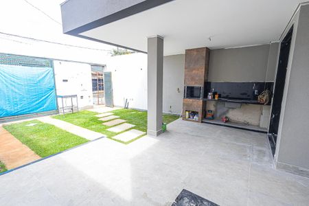 Casa à venda com 125m², 3 quartos e 2 vagas Casa à venda com 125m², 3 quartos e 2 vagasvaranda gourmet / garagem