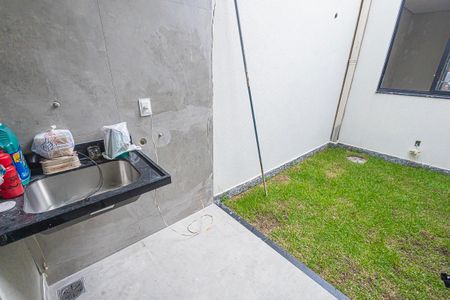 Casa à venda com 125m², 3 quartos e 2 vagas Casa à venda com 125m², 3 quartos e 2 vagasarea de serviço