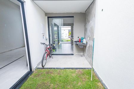 Casa à venda com 125m², 3 quartos e 2 vagasarea de serviço