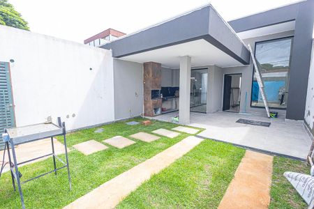 Casa à venda com 125m², 3 quartos e 2 vagasvaranda gourmet / espacionamento