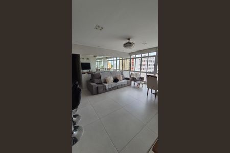 Apartamento para alugar com 105m², 3 quartos e 1 vaga