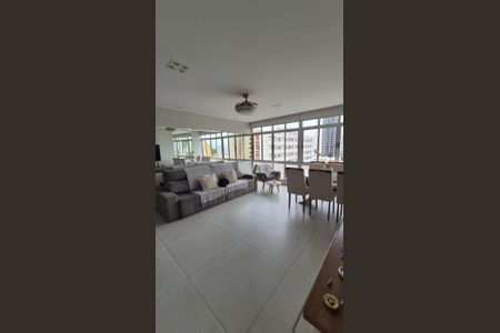 Apartamento para alugar com 105m², 3 quartos e 1 vaga