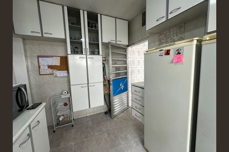 Casa para alugar com 200m², 2 quartos e 2 vagas Casa para alugar com 200m², 2 quartos e 2 vagasCozinha