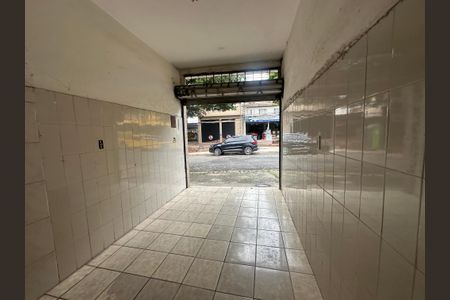 Casa para alugar com 200m², 2 quartos e 2 vagas Casa para alugar com 200m², 2 quartos e 2 vagasGaragem