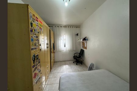 Casa para alugar com 200m², 2 quartos e 2 vagas Casa para alugar com 200m², 2 quartos e 2 vagasQuarto