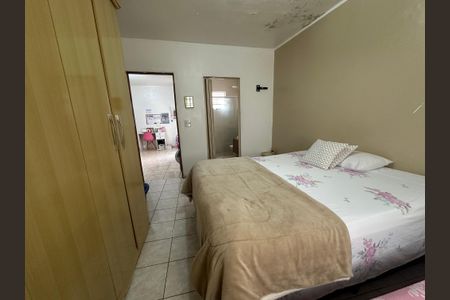 Casa para alugar com 200m², 2 quartos e 2 vagas Casa para alugar com 200m², 2 quartos e 2 vagasSuíte