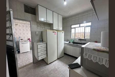 Casa para alugar com 200m², 2 quartos e 2 vagas Casa para alugar com 200m², 2 quartos e 2 vagasCozinha