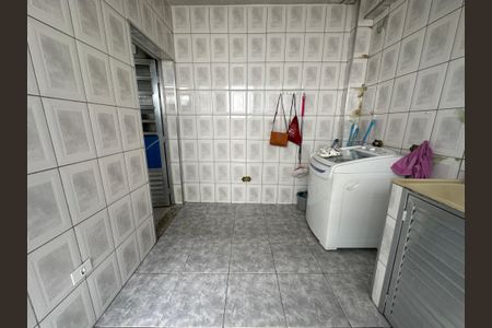 Casa para alugar com 200m², 2 quartos e 2 vagas Casa para alugar com 200m², 2 quartos e 2 vagasÁrea de Serviço