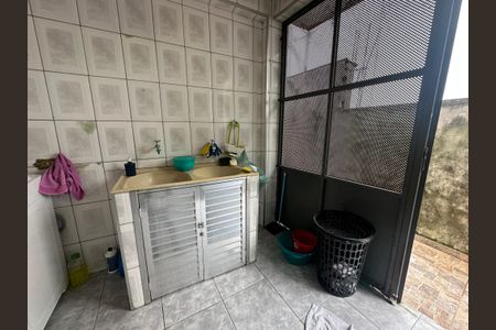 Casa para alugar com 200m², 2 quartos e 2 vagas Casa para alugar com 200m², 2 quartos e 2 vagasÁrea de Serviço