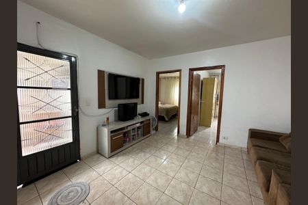 Casa para alugar com 200m², 2 quartos e 2 vagas Casa para alugar com 200m², 2 quartos e 2 vagasSala