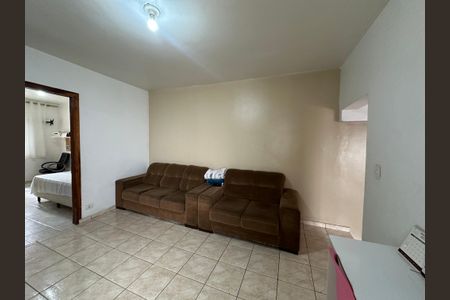 Casa para alugar com 200m², 2 quartos e 2 vagas Casa para alugar com 200m², 2 quartos e 2 vagasSala