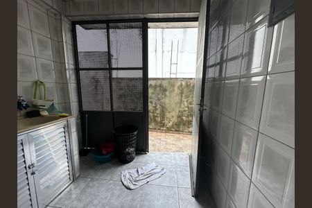 Casa para alugar com 200m², 2 quartos e 2 vagas Casa para alugar com 200m², 2 quartos e 2 vagasÁrea de Serviço