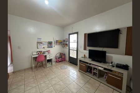 Casa para alugar com 200m², 2 quartos e 2 vagas Casa para alugar com 200m², 2 quartos e 2 vagasSala
